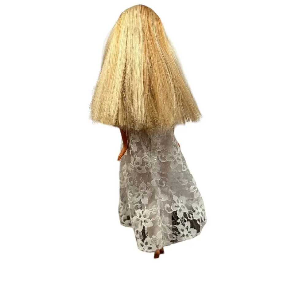 Barbie‎ 1998 White Winter Faux Fur Wedding Dress, Dress Only